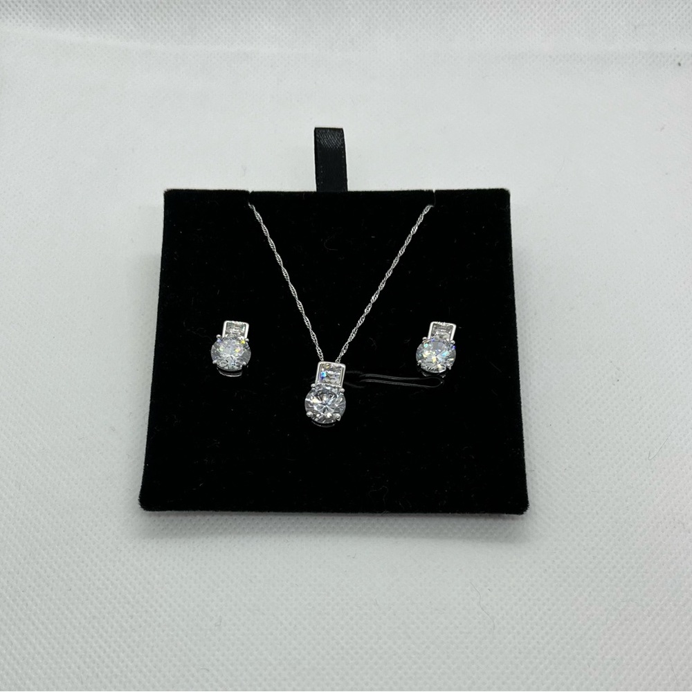 Rhinestone earrings and necklace set